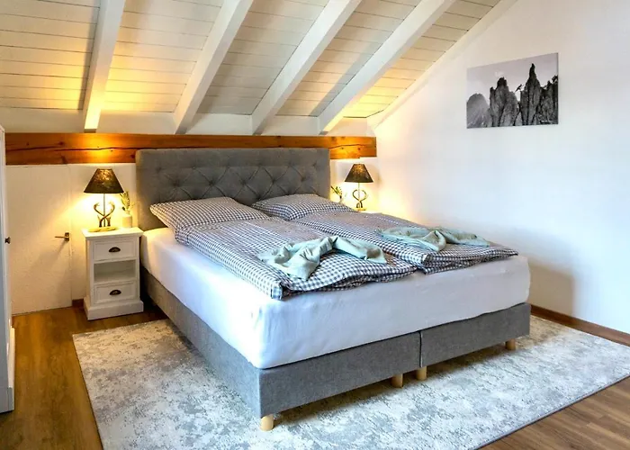 Appartement Toller Ausblick, Berge, Sonne, Balkon - Zentral In Gr *